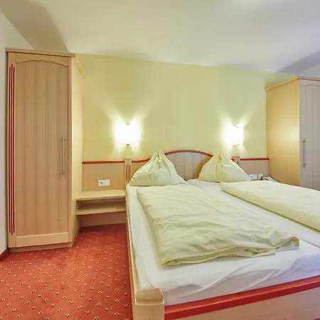 Gungau Hotel 3*